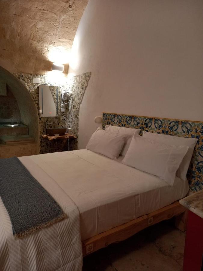 塔兰托Dioniso Bed & Wellness住宿加早餐旅馆 外观 照片