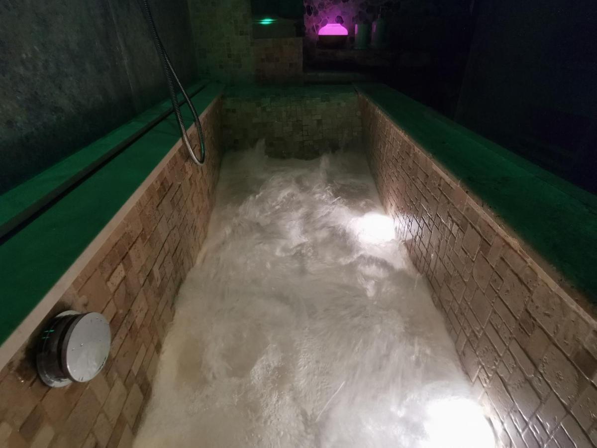 塔兰托Dioniso Bed & Wellness住宿加早餐旅馆 外观 照片