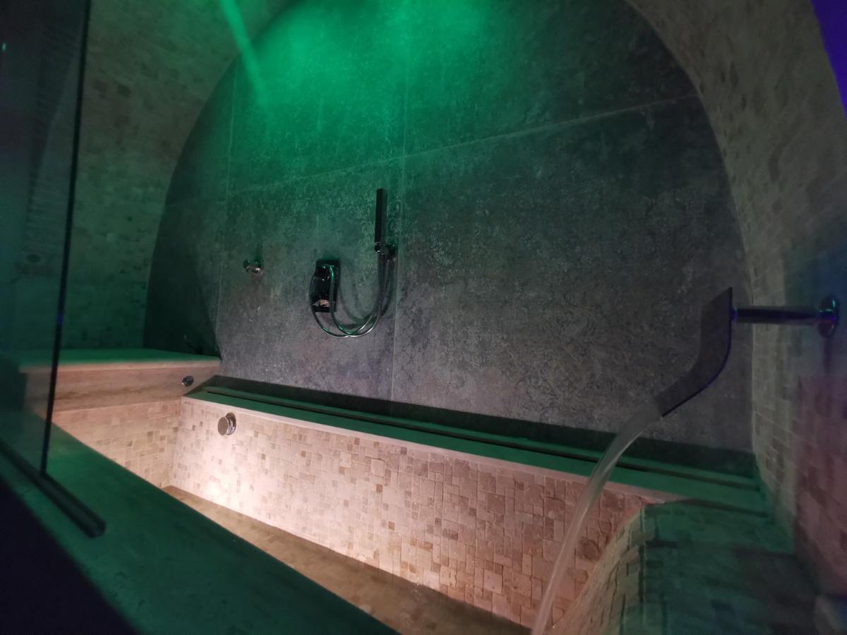 塔兰托Dioniso Bed & Wellness住宿加早餐旅馆 外观 照片